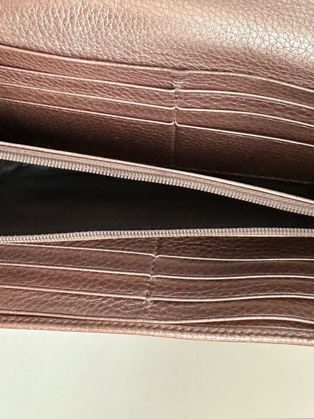 Authentic Gucci Brown Monogram Continental Wallet w/Metallic Taupe Strap & COA - Picture 10 of 16